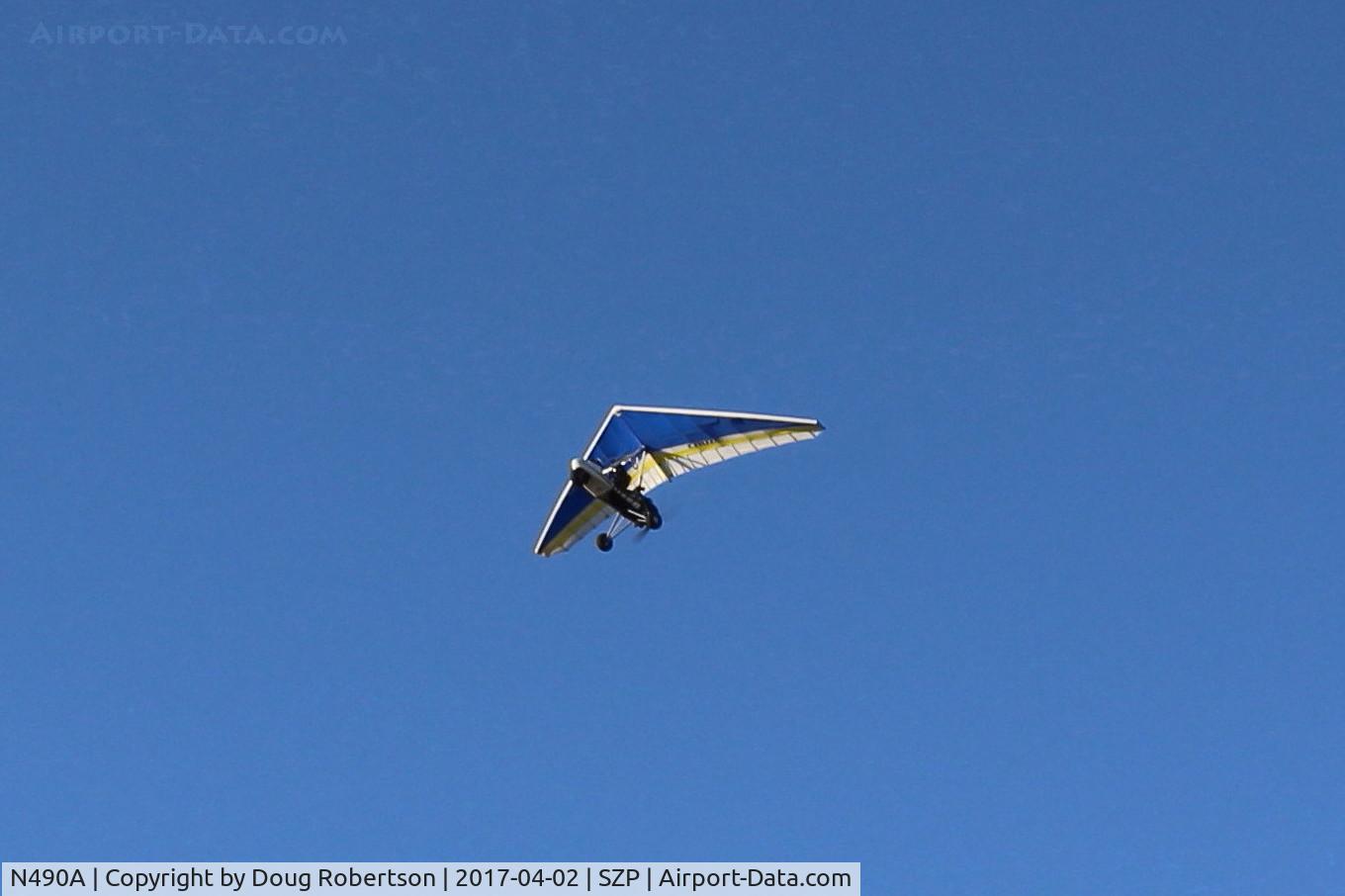 N490A, 2006 Airborne Edge XT-912-L C/N XT-912-0123, 2006 Airborne Windsports EDGE XT 912L weight-shift control Experimental class, Rotax 912ULS 100 Hp pusher, on final Rwy 04
