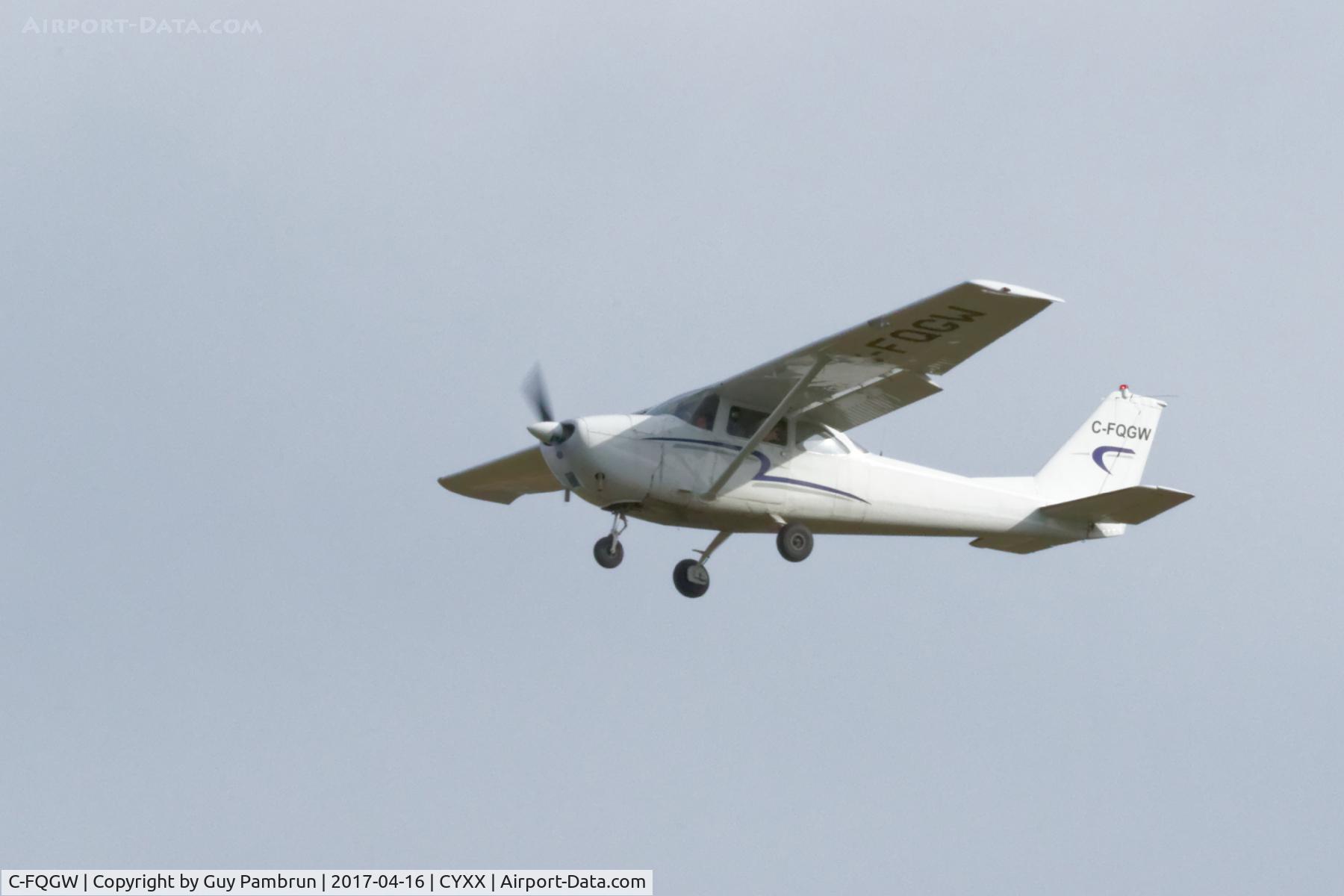 C-FQGW, 1964 Cessna 172E C/N 17251167, Landing