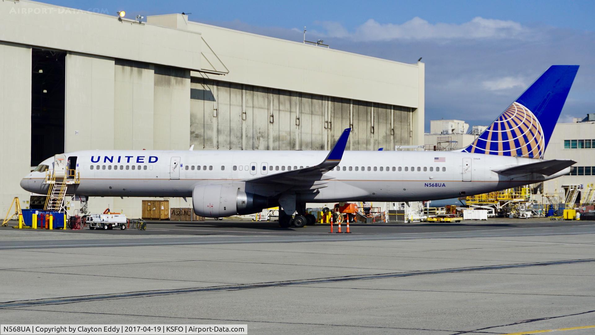 N568UA, 1992 Boeing 757-222 C/N 26674, SFO 2017.