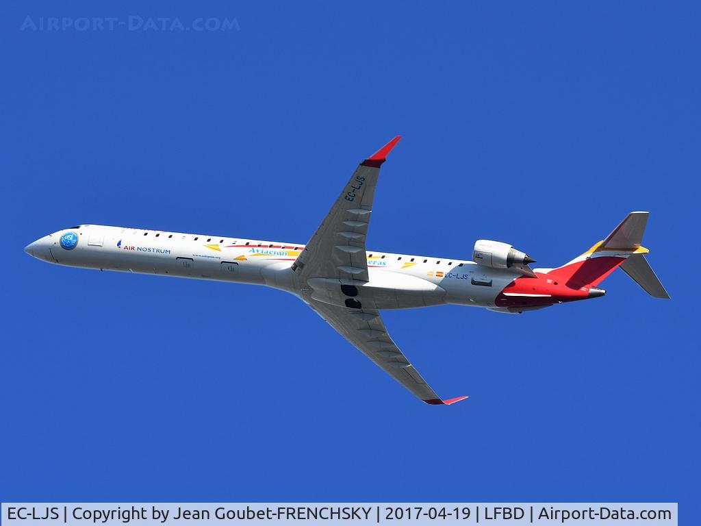 EC-LJS, 2010 Bombardier CRJ-1000ER NG (CL-600-2E25) C/N 19003, IB8555 to Madrid Barajas