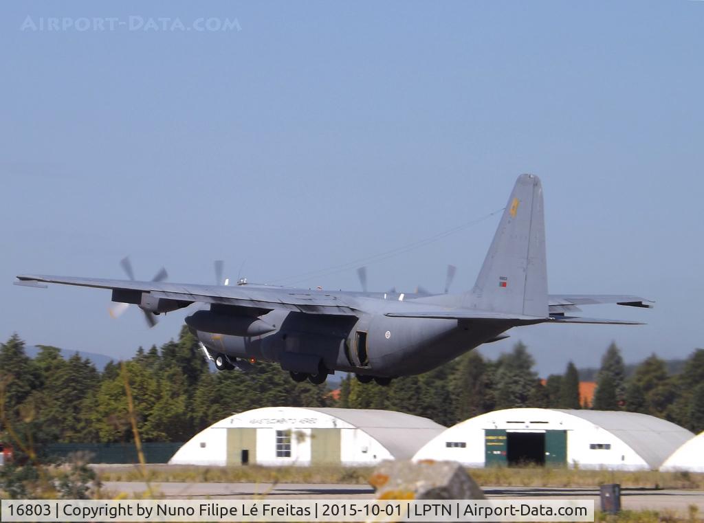 16803, 1978 Lockheed C-130H Hercules C/N 382-4772, Taking-off.
