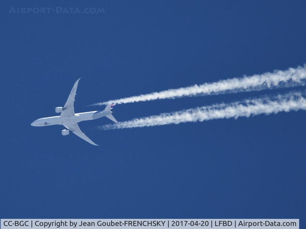 CC-BGC, 2015 Boeing 787-9 Dreamliner C/N 35321, LATAM 704 Madrid to Francfort level 400