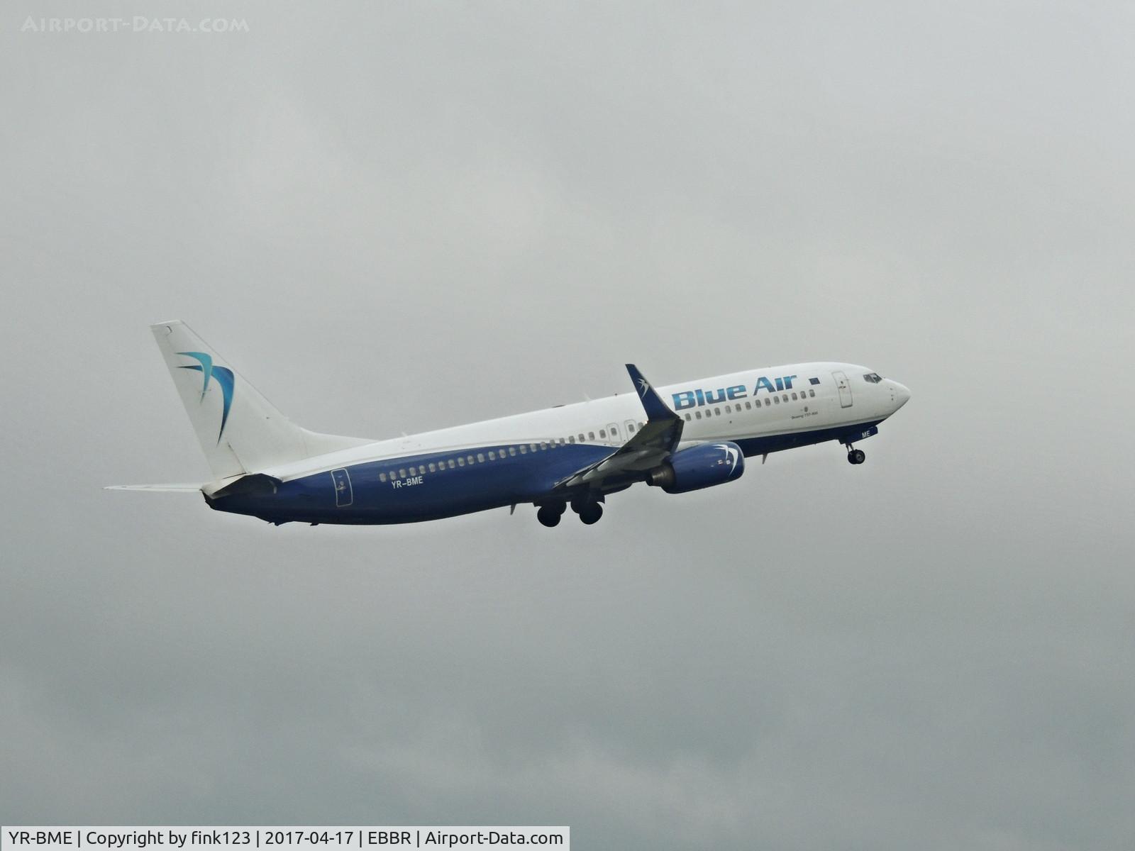 YR-BME, 2005 Boeing 737-86N C/N 34251, BLUE AIR taking of runway 07R