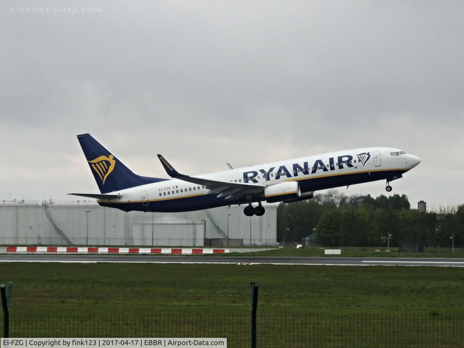 EI-FZG, 2017 Boeing 737-800 C/N 44780, brand new boeing 737 from ryanair taking of runway 07R