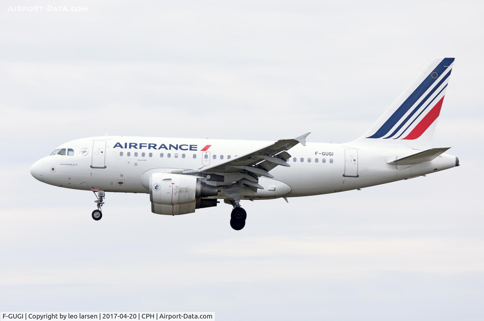 F-GUGI, 2004 Airbus A318-111 C/N 2350, Copenhagen 20.4.2017