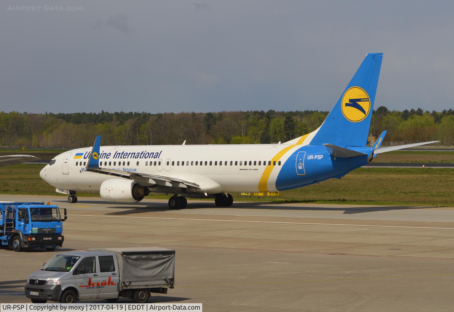 UR-PSP, 2001 Boeing 737-8Q8 C/N 28241, Boeing 737-8Q8 at Berlin Tegel.