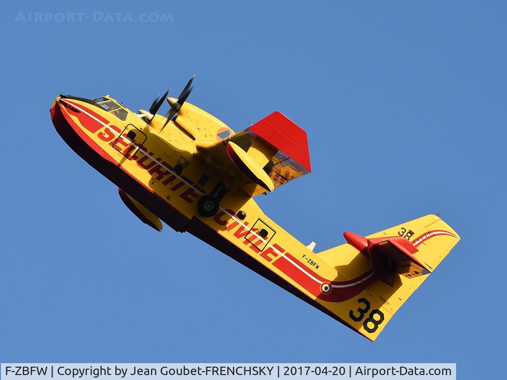 F-ZBFW, 1995 Canadair CL-215-6B11 CL-415 C/N 2014, Pélican 38