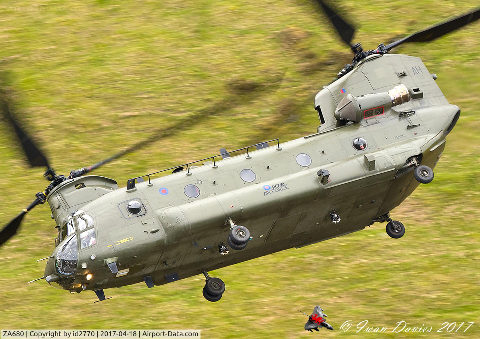 ZA680, Boeing Vertol Chinook HC.2 C/N M/A011/B-828/M7024, Seen Low Level in LFA7