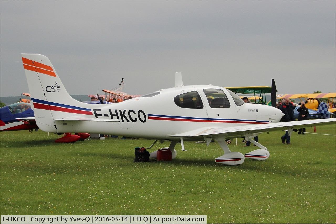 F-HKCO, 2012 Cirrus SR22 C/N 3878, Cirrus SR22, Displayed at La Ferté-Alais airfield (LFFQ) Air show 2016