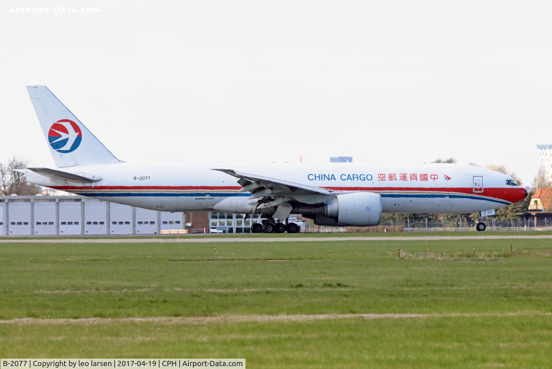 B-2077, 2010 Boeing 777-F6N C/N 37713, Copenhagen 19.4.2017
