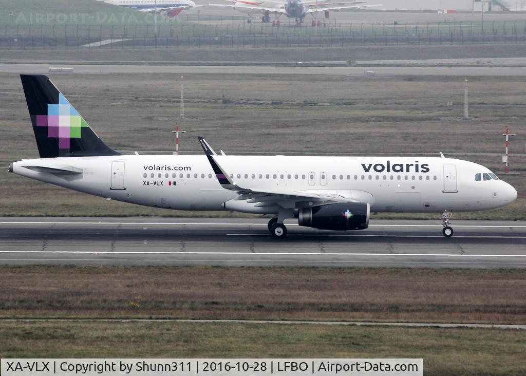XA-VLX, 2016 Airbus A320-233 C/N 7376, Delivery day...
