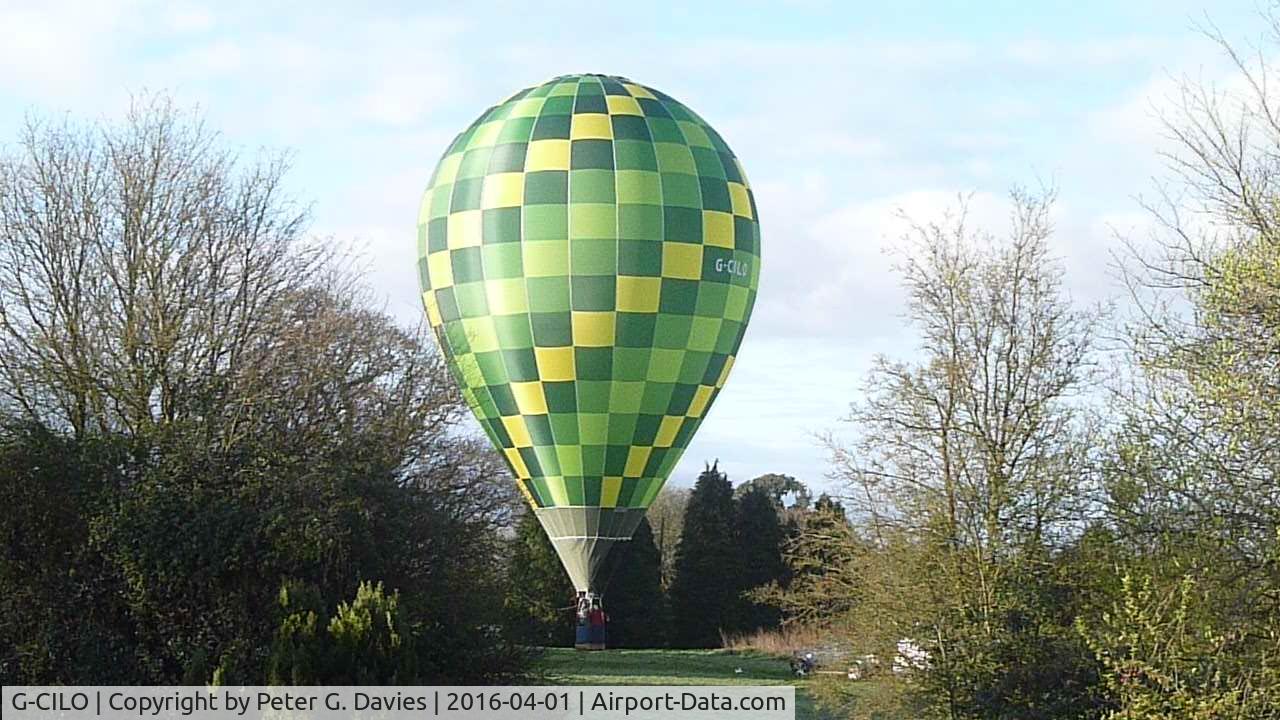 G-CILO, 2014 Cameron TR-70 C/N 10543, G-CILO taking off from Sedbury Park, near Chepstow on the 1st April 2017.