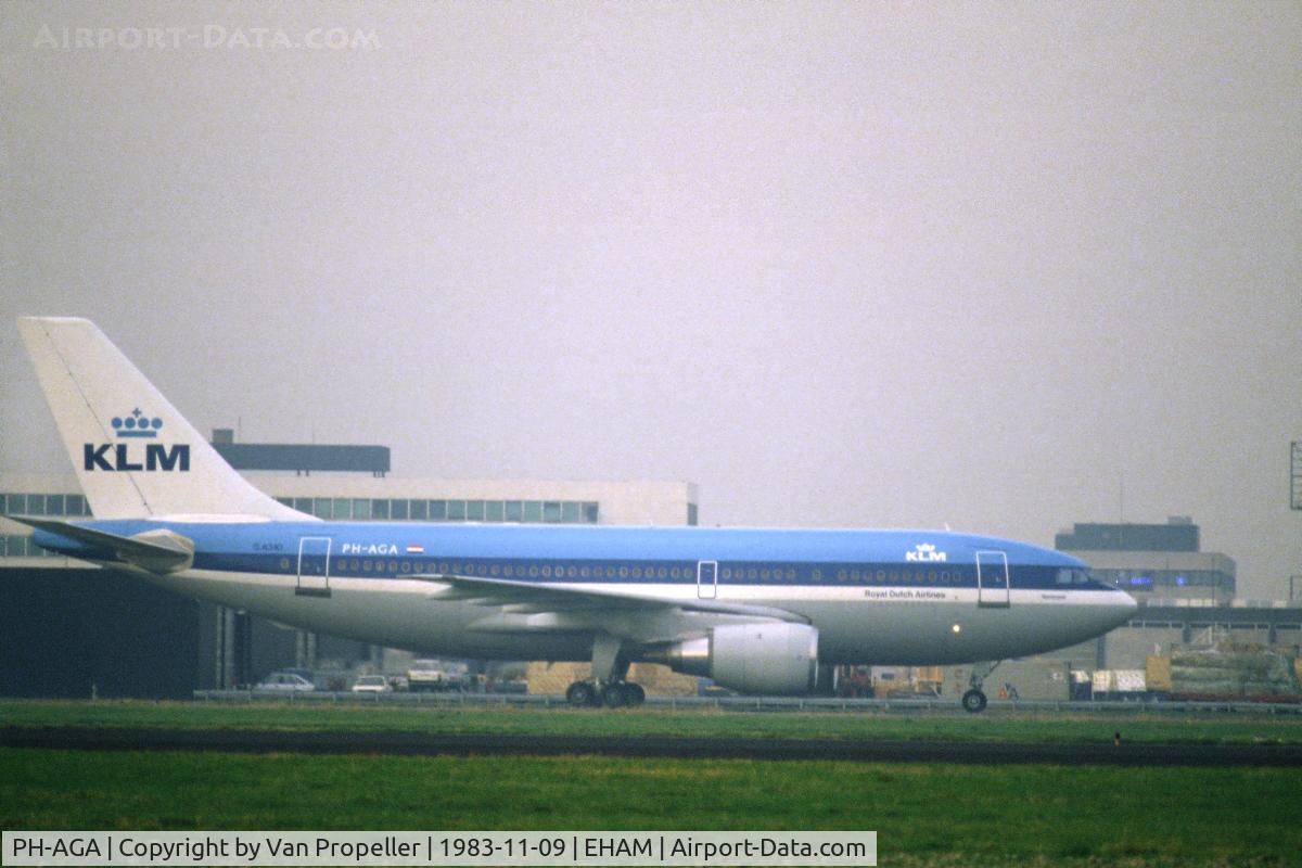 PH-AGA, 1983 Airbus A310-203 C/N 241, KLM Airbus A310-203 taxiing at Schiphol airport, the Netherlands, 1983