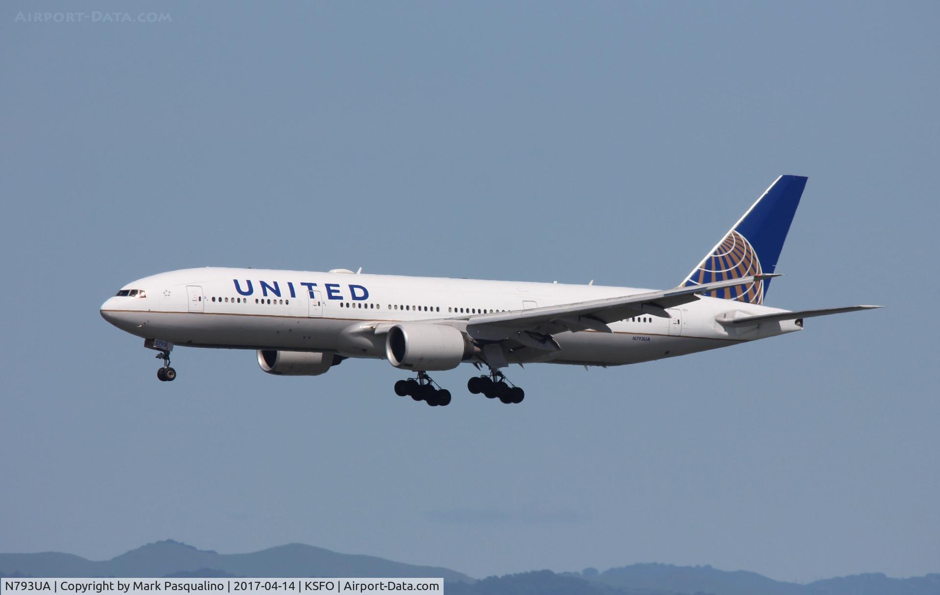 N793UA, 1997 Boeing 777-222 C/N 26946, Boeing 777-200