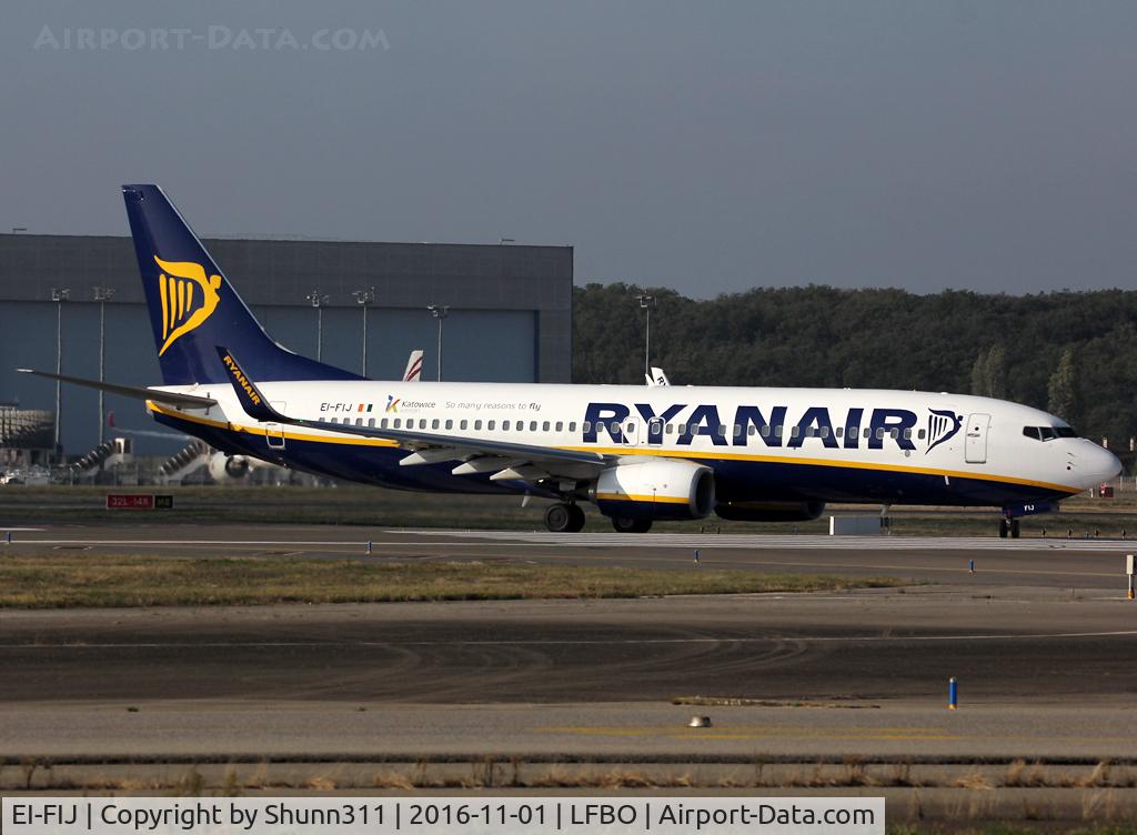 EI-FIJ, 2015 Boeing 737-8AS C/N 44699, Lining up rwy 14L for departure with additional 'Katowice Airport - So many reasons to fly' sticker