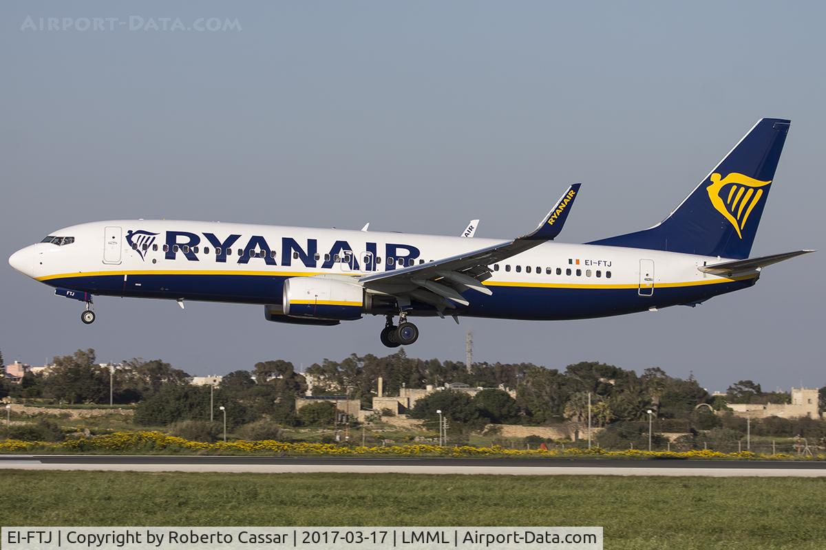 EI-FTJ, 2016 Boeing 737-8AS C/N 44760, Runway 31