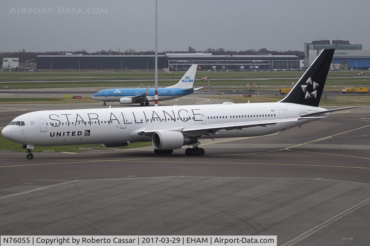 N76055, 2001 Boeing 767-424/ER C/N 29450, Amsterdam 2017