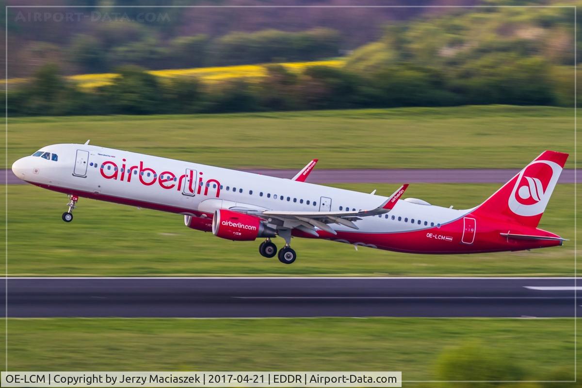 OE-LCM, 2015 Airbus A321-211 C/N 6432, Airbus A321-200