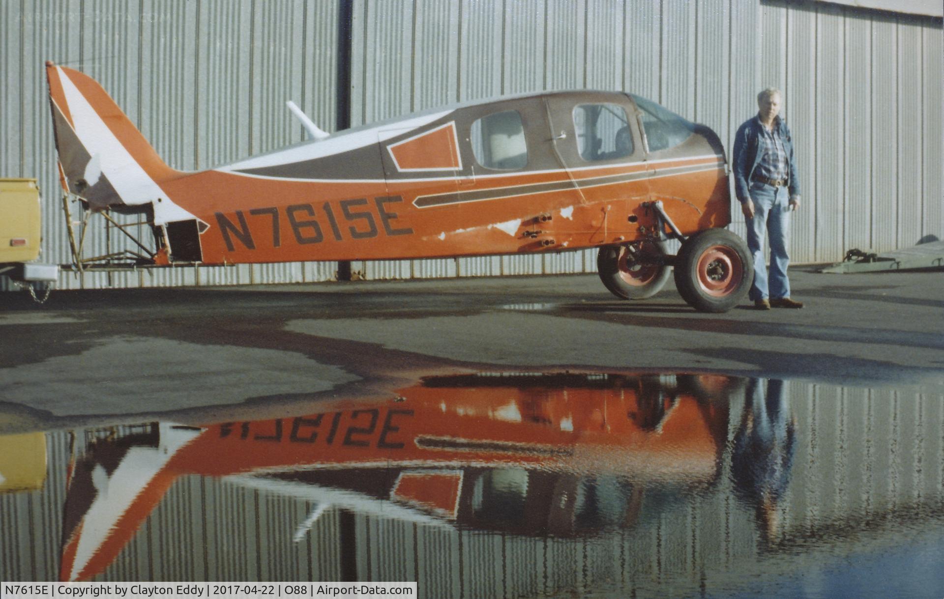 N7615E, Bellanca 14-19-13 Cruisair Senior C/N 4117, Old Rio Vista Airport California 1982.