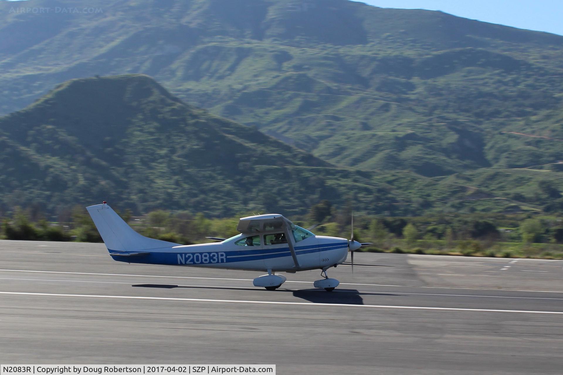 N2083R, 1964 Cessna 182G Skylane C/N 18255283, 1964 Cessna 182G SKYLANE, Continental O-470-S 230 Hp, takeoff roll Rwy 22