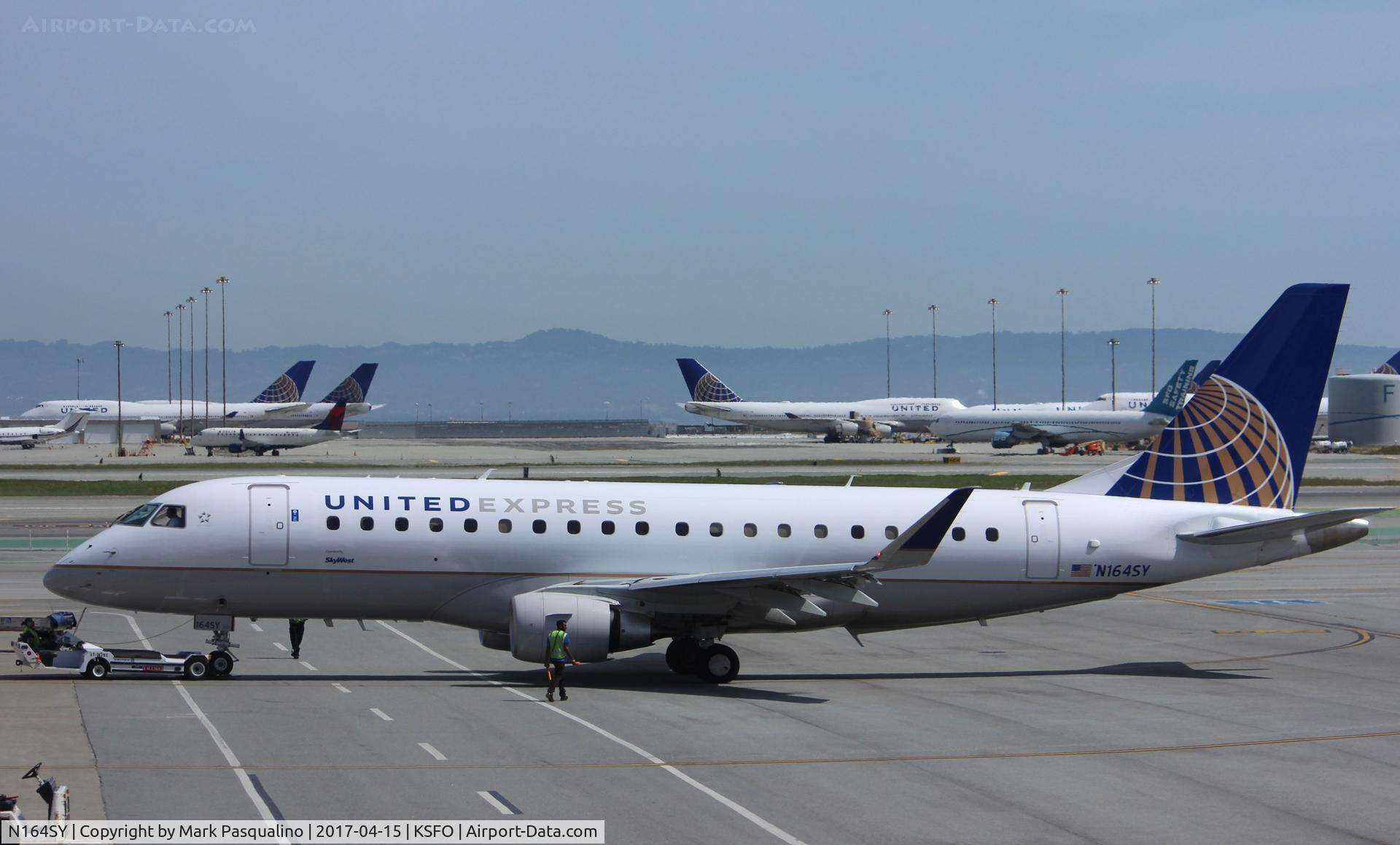 N164SY, 2016 Embraer 175LR (ERJ-170-200LR) C/N 17000603, ERJ 170-200 LR