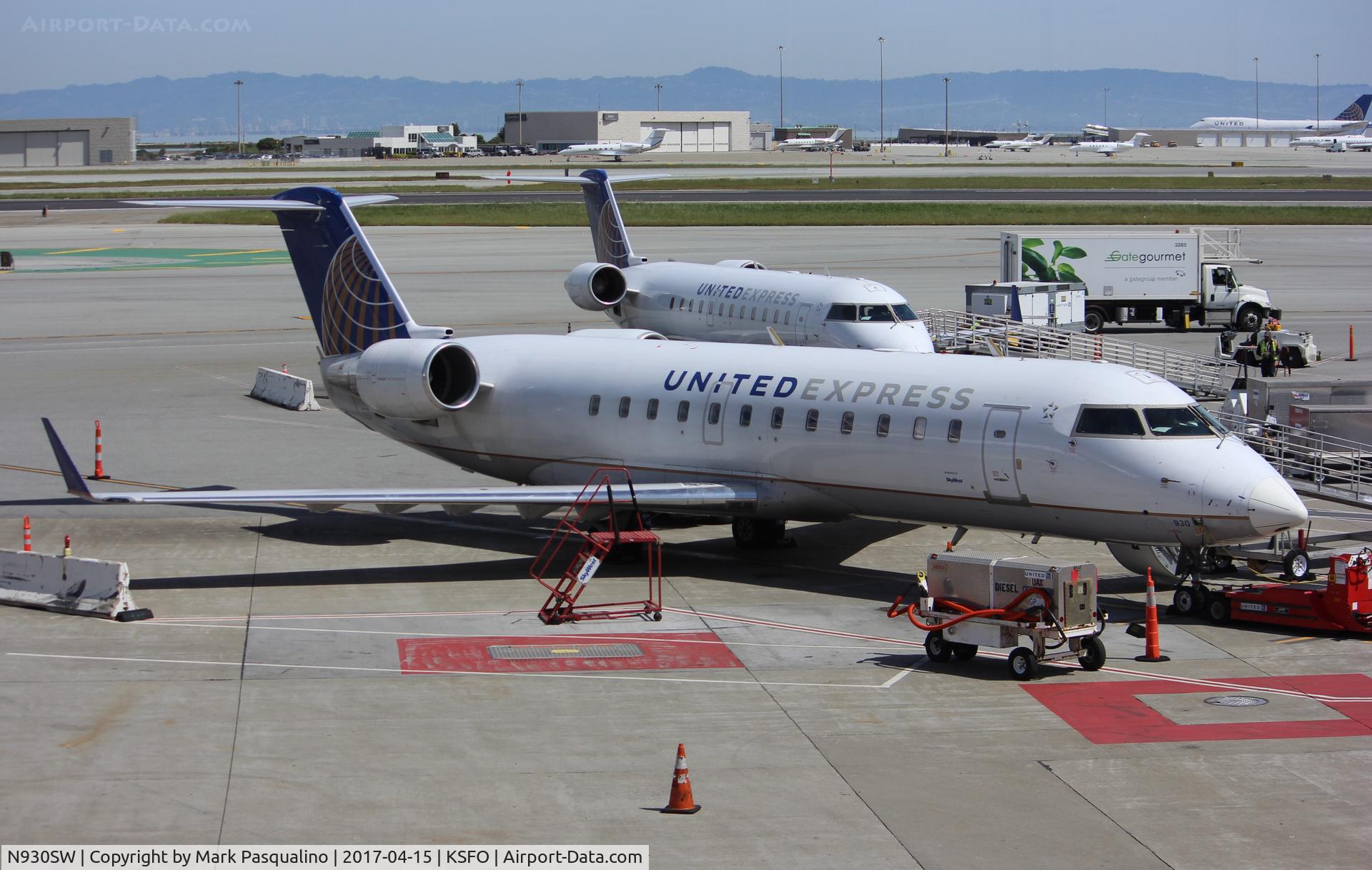 N930SW, 2002 Bombardier CRJ-200LR (CL-600-2B19) C/N 7713, CL-600-2B19