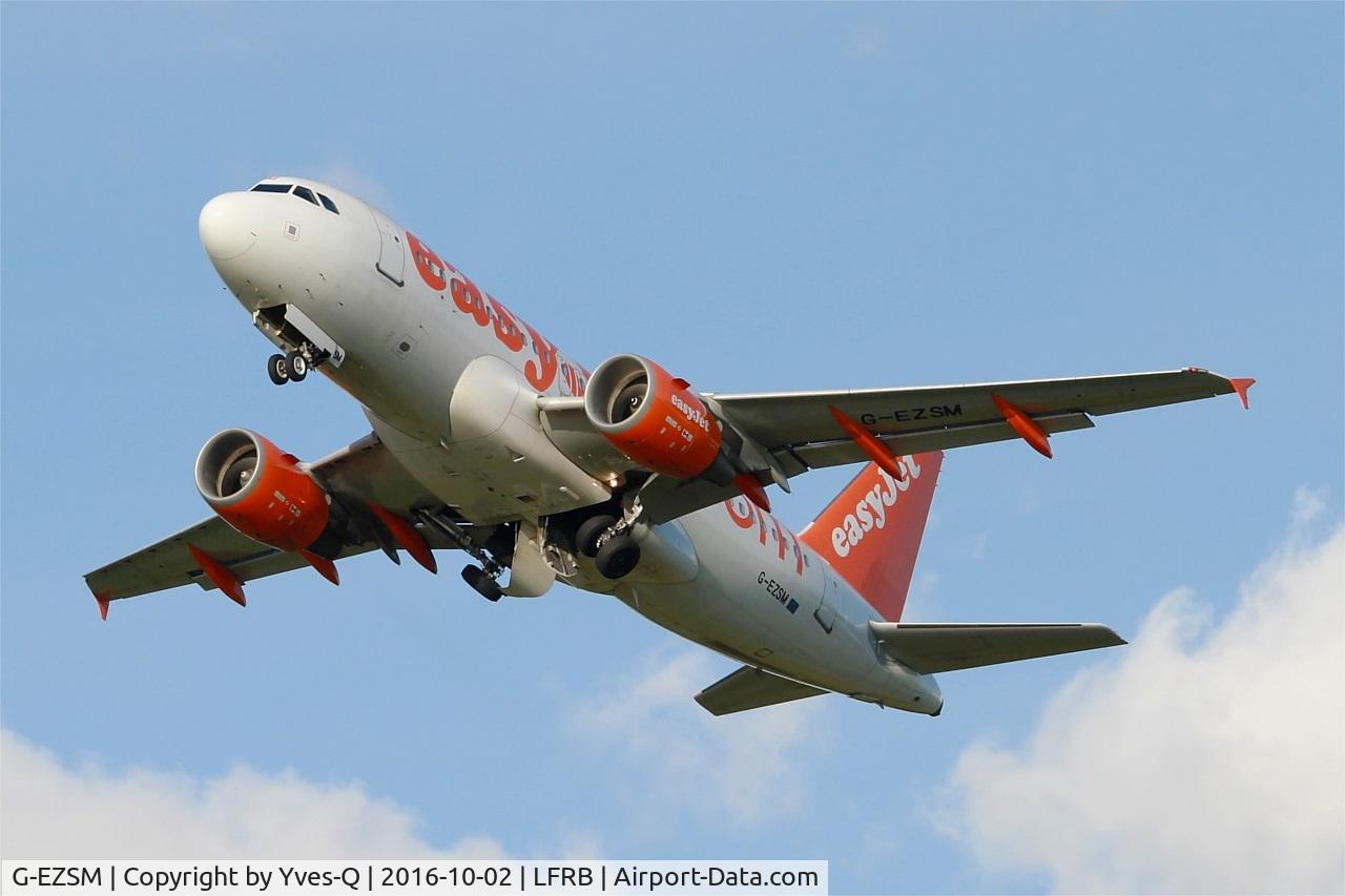 G-EZSM, 2003 Airbus A319-111 C/N 2062, Airbus A319-111, Take off rwy 25L, Brest-Bretagne airport (LFRB-BES)