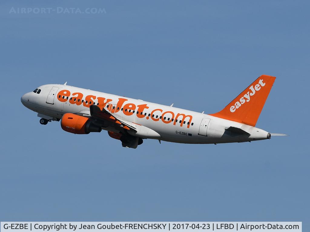 G-EZBE, 2006 Airbus A319-111 C/N 2884, U24306 take off runway 05 to Lyon