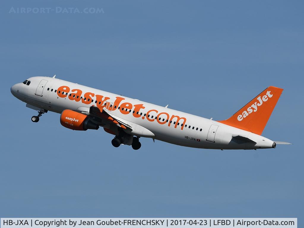 HB-JXA, 2012 Airbus A320-214 C/N 5138, U21374 take off runway 05 to Geneva