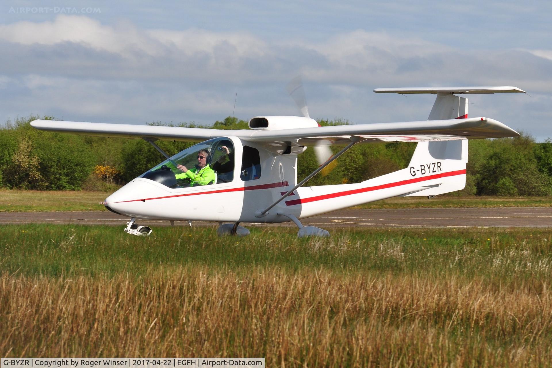 G-BYZR, 1996 Iniziative Industriali Italiane Sky Arrow 650TC C/N C001, Visiting Sky Arrow 650TC.