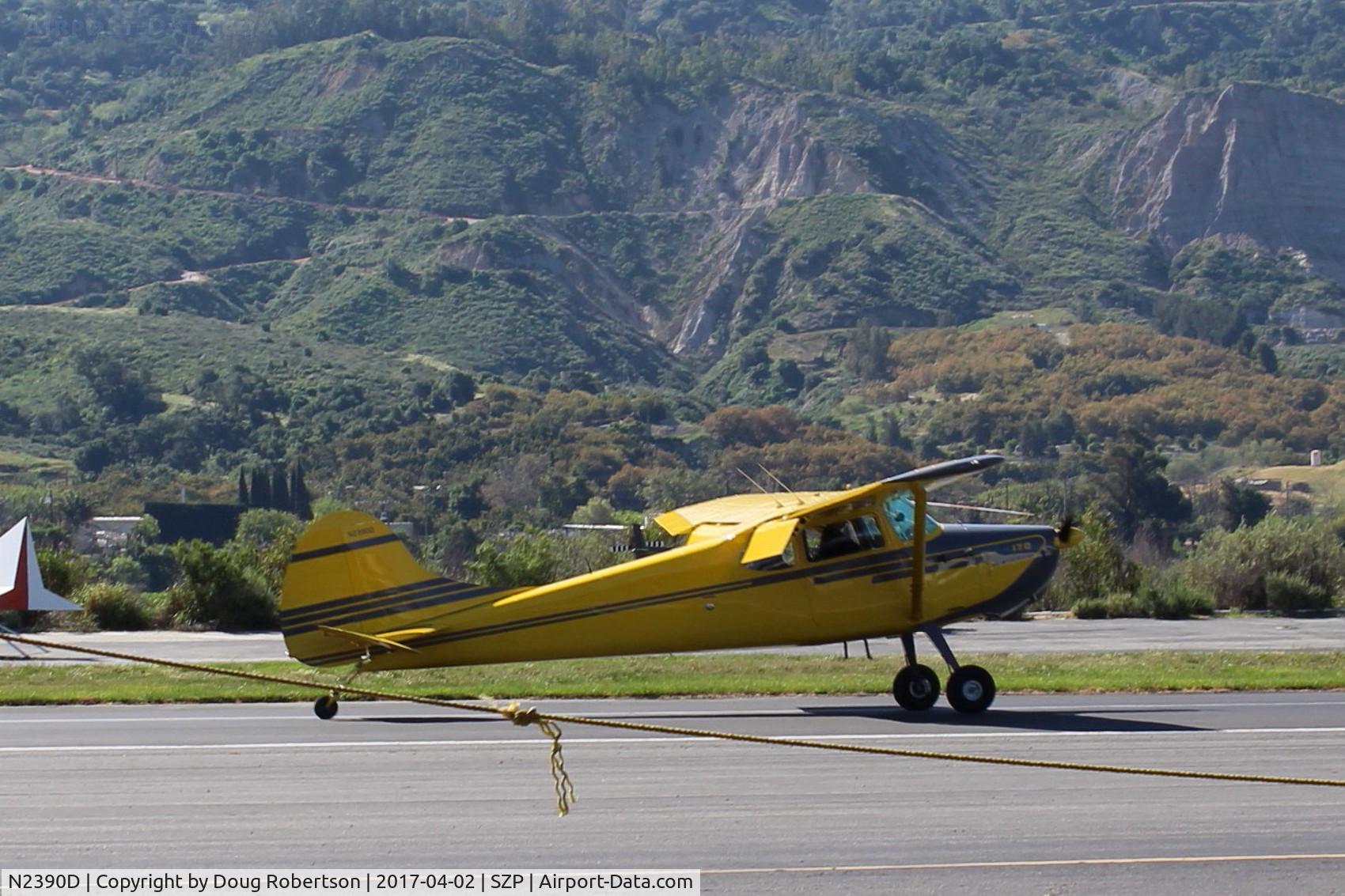 N2390D, 1952 Cessna 170B C/N 20542, 1952 Cessna 170B, Continental C-145 145 Hp, landing roll Rwy 22