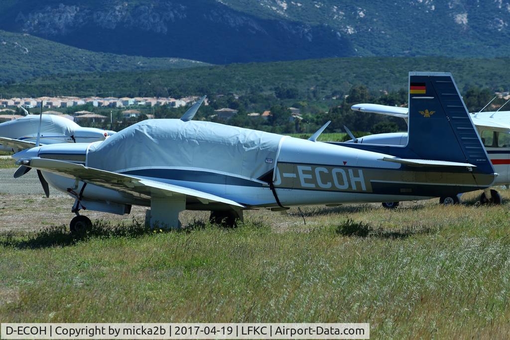 D-ECOH, Mooney M20J 201 C/N 24-3011, Parked