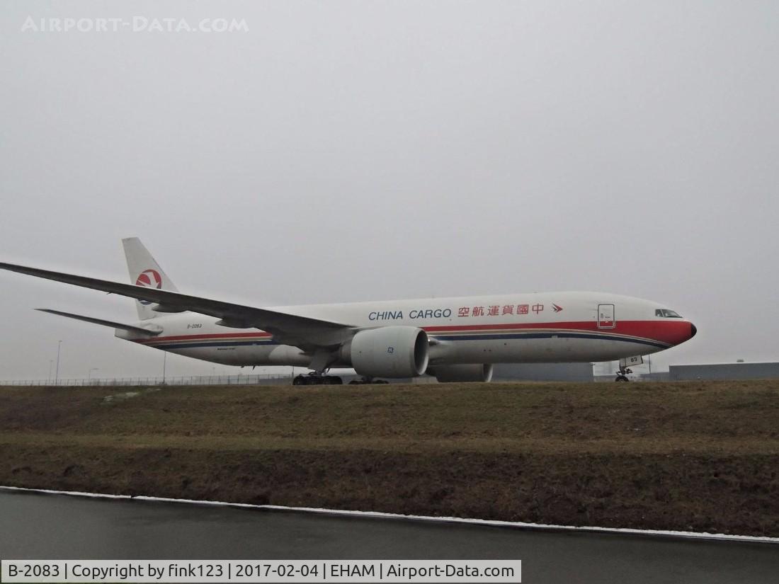 B-2083, 2011 Boeing 777-F6N C/N 37717, CHINA cargo plane rolling