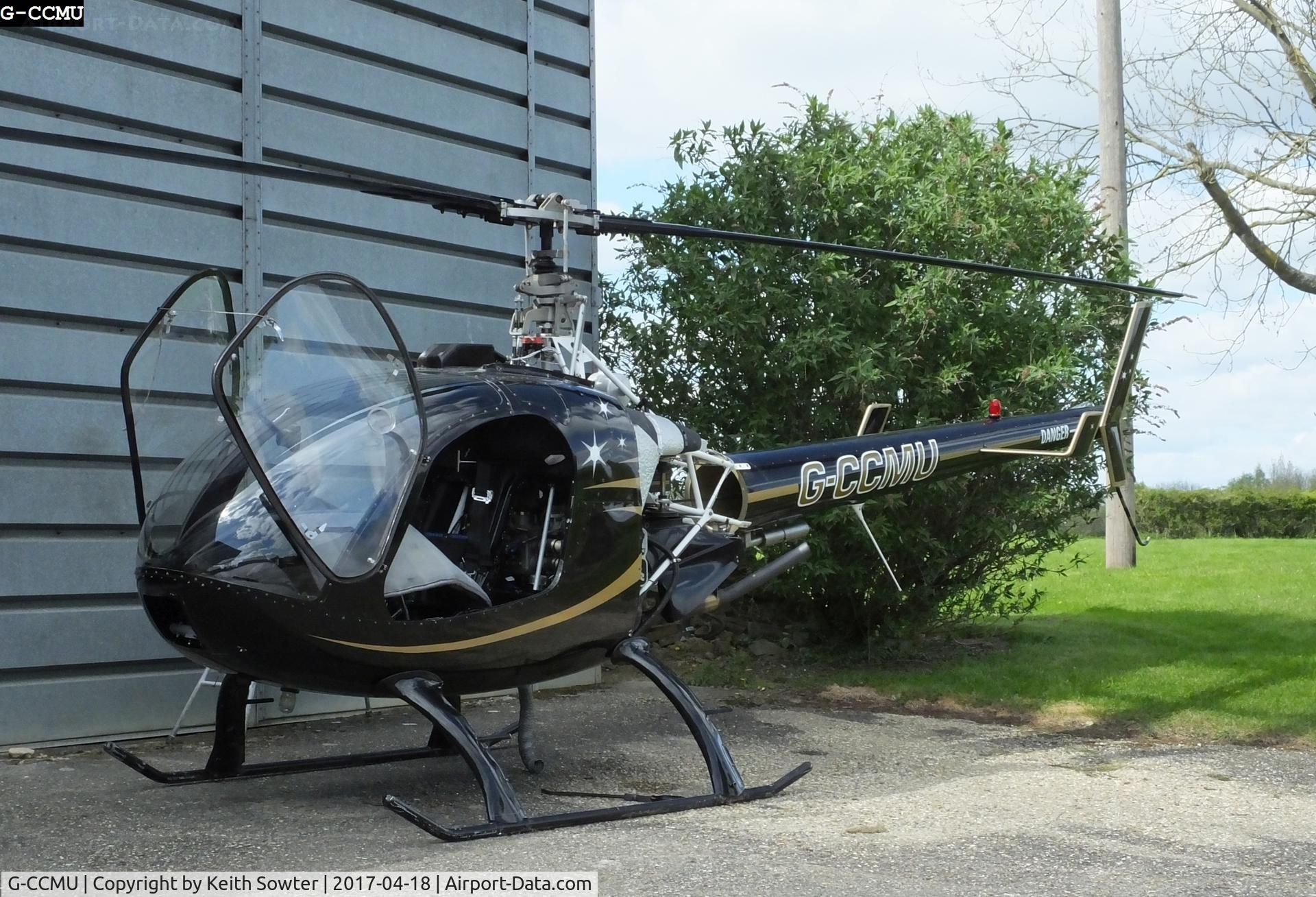 G-CCMU, 2004 Rotorway Executive 162F C/N 6720, Street Farm Takeley