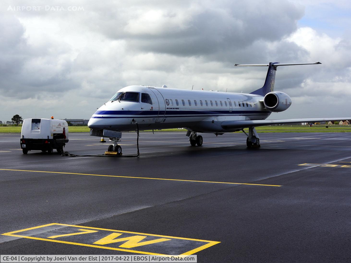 CE-04, 2001 Embraer ERJ-145LR (EMB-145LR) C/N 145548, Luchtvaartdag 2017