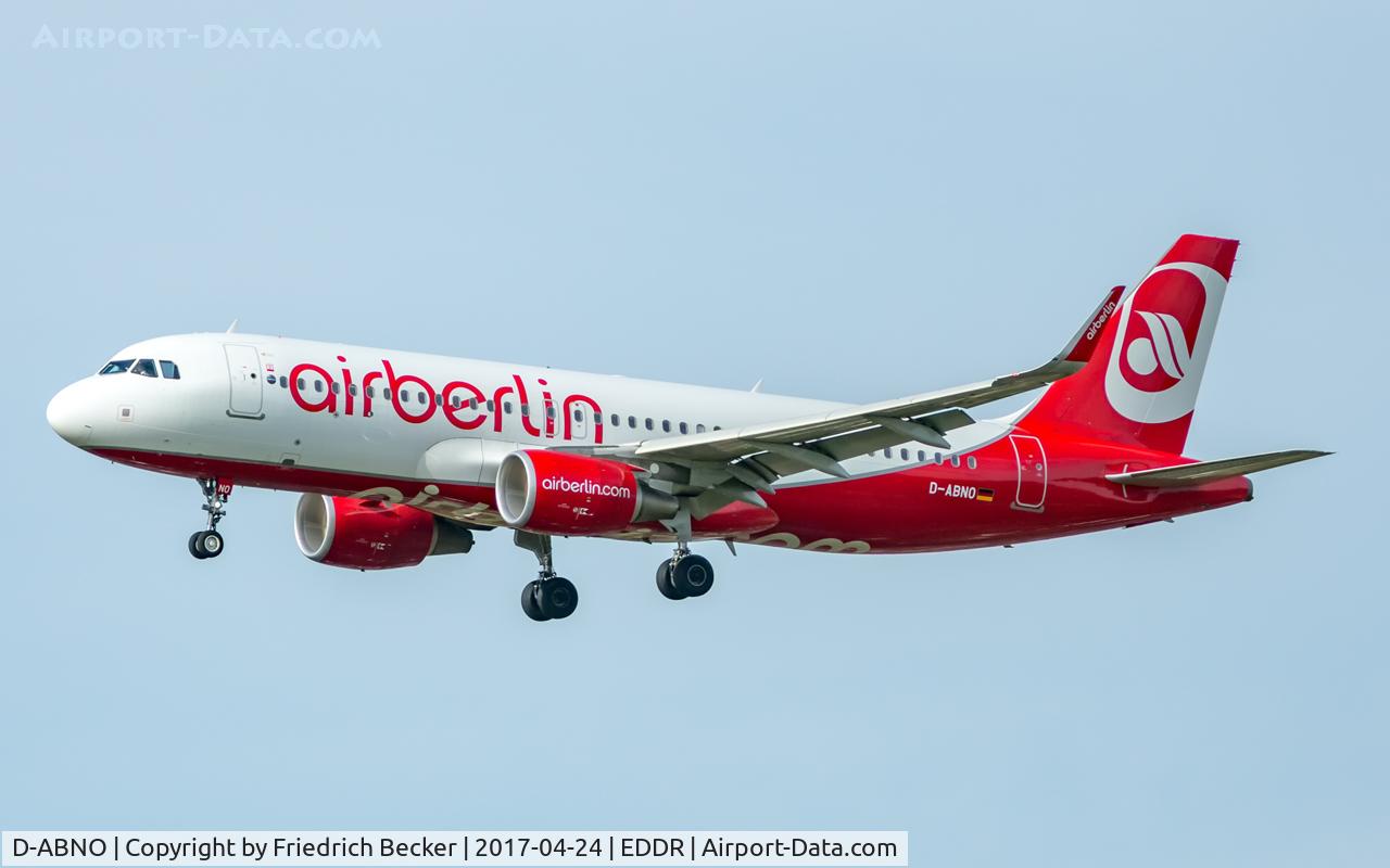 D-ABNO, 2015 Airbus A320-214 C/N 6831, on final RW27