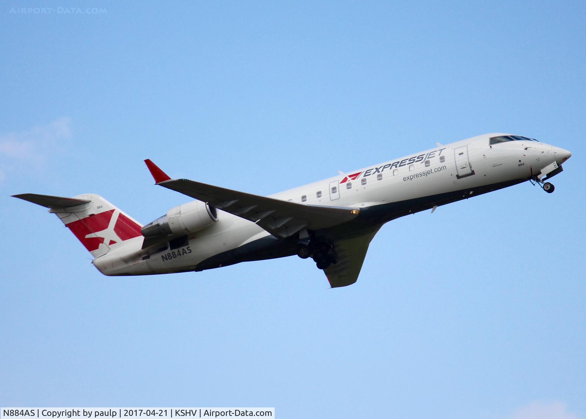 N884AS, 2001 Bombardier CRJ-200ER (CL-600-2B19) C/N 7513, At Shreveport Regional.