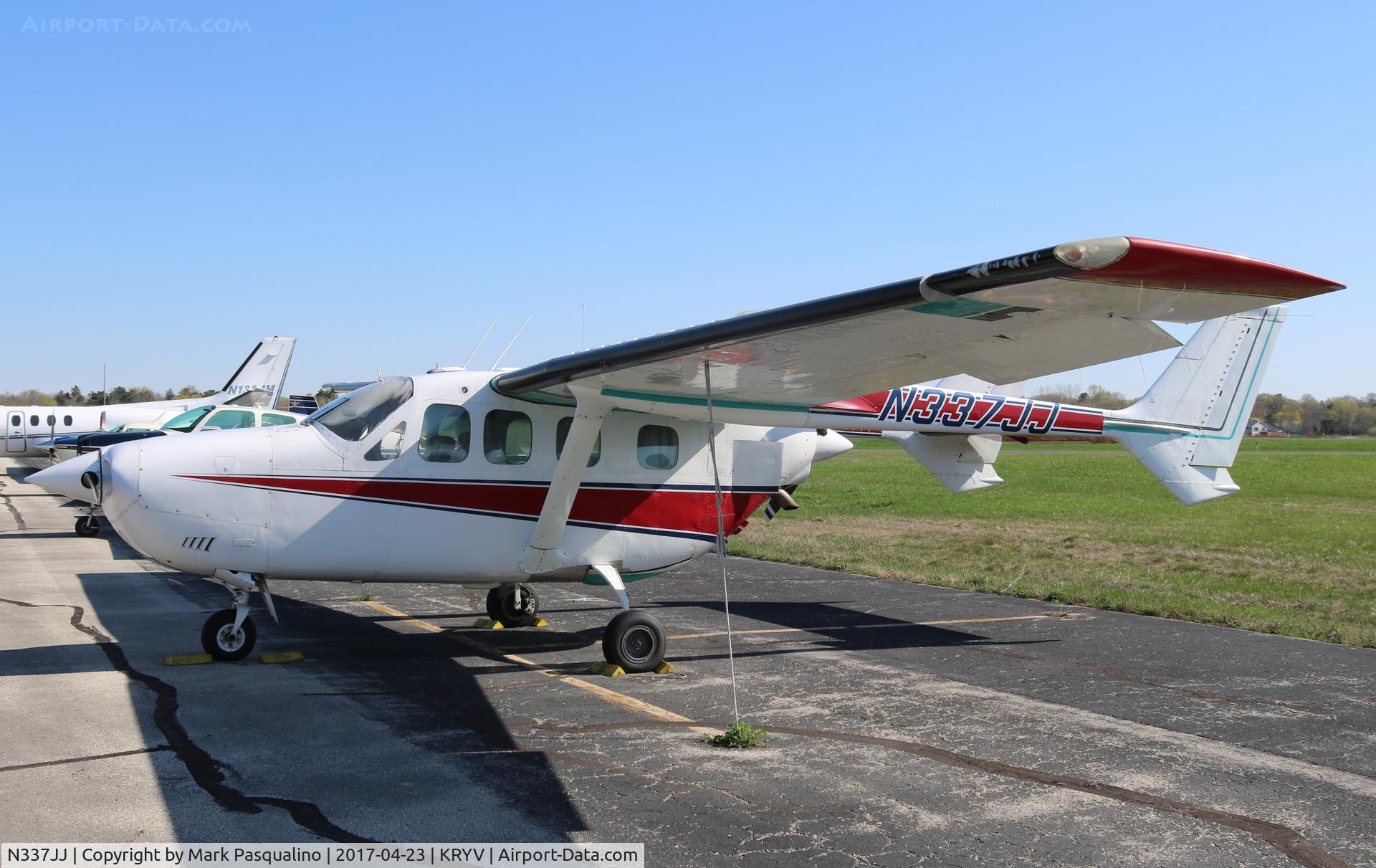 N337JJ, 1972 Cessna T337G Turbo Super Skymaster C/N P3370026, Cessna T337G