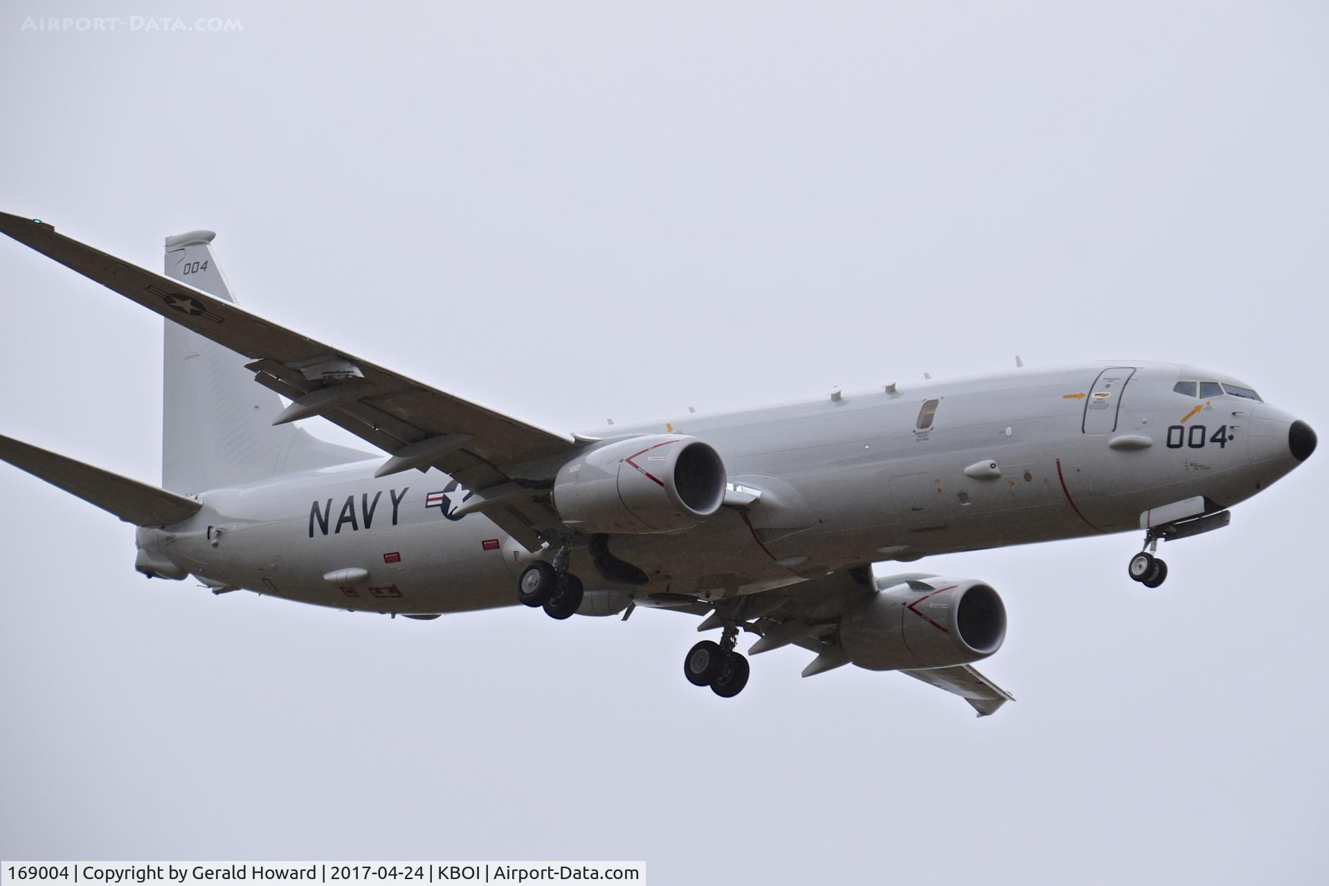 169004, 2016 Boeing P-8A Poseidon (737-8FV) C/N 44945, Doing practice ILS approaches on a rainy day.