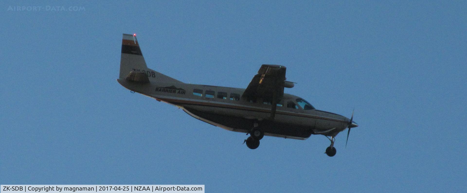 ZK-SDB, 2009 Cessna 208B Grand Caravan C/N 208B2089, short finals