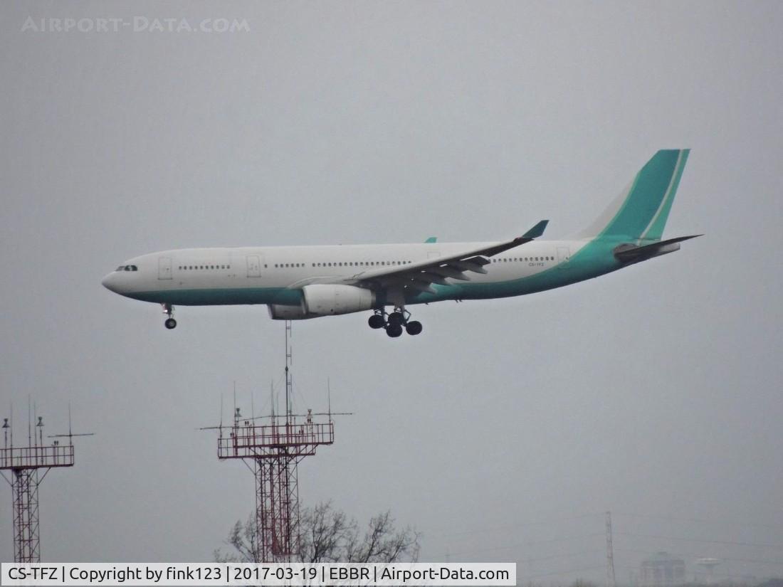 CS-TFZ, 2009 Airbus A330-243 C/N 1008, hifly on approach to 25 R