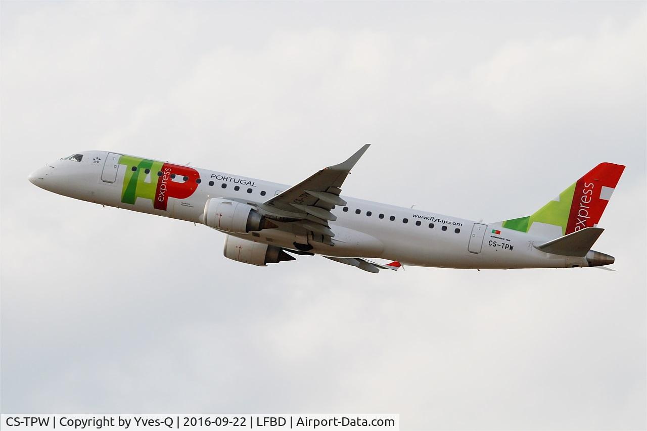 CS-TPW, 2012 Embraer 190LR (ERJ-190-100LR) C/N 19000550, Embraer ERJ-190LR, Take off rwy 23, Bordeaux Mérignac airport (LFBD-BOD)