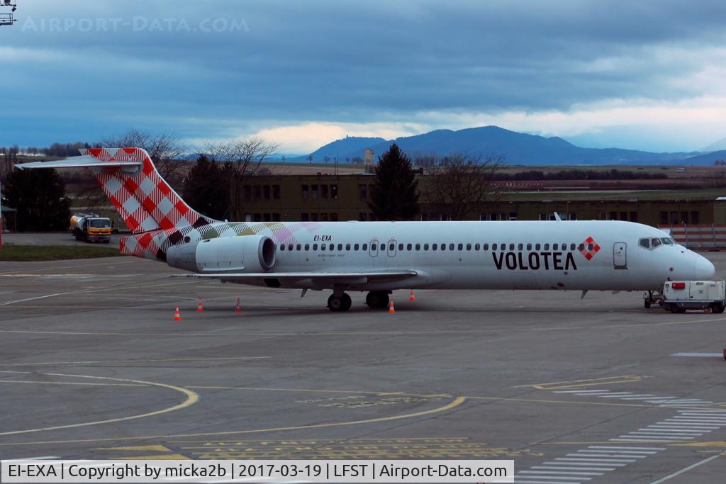 EI-EXA, 2003 Boeing 717-2BL C/N 55172, Parked
