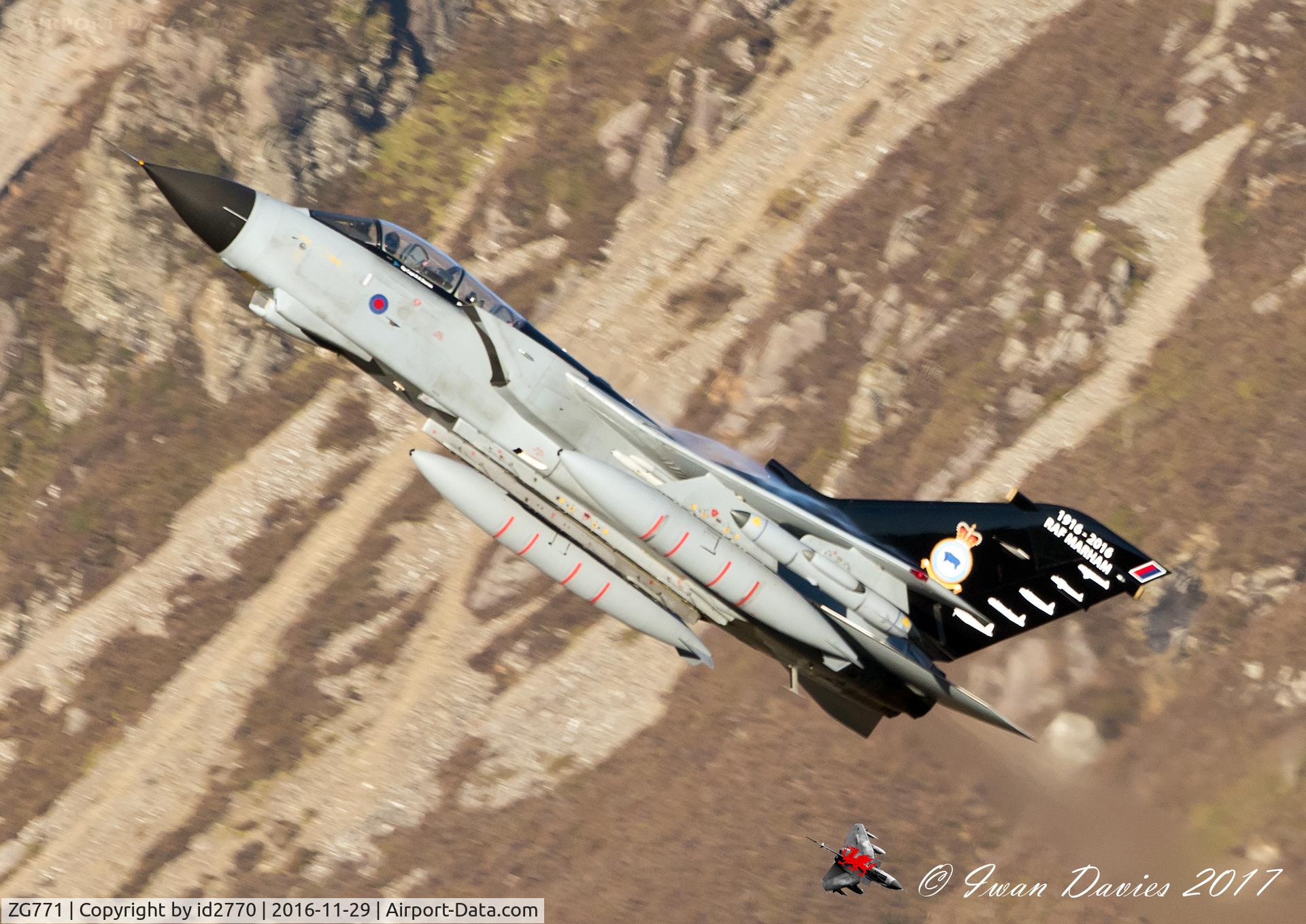 ZG771, 1991 Panavia Tornado GR.4 C/N 893/BT056/3440, ZG771 exiting the Low Fly System in style