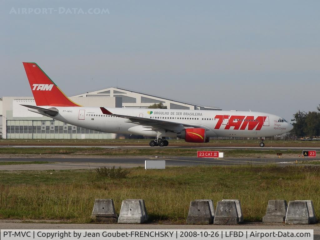 PT-MVC, 1998 Airbus A330-223 C/N 247, TAM Linhas Aéreas to Sabea Technics (wfu 16 Feb 16. Stored LDE Jul 2016)