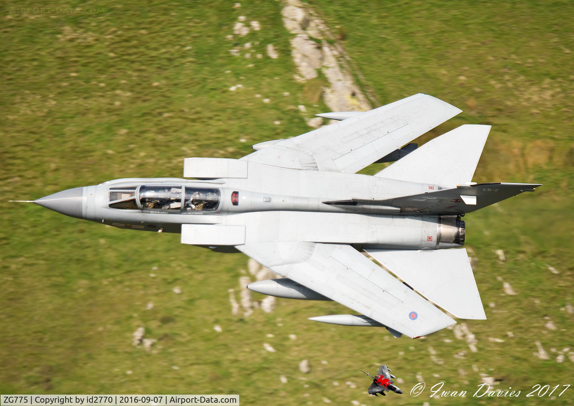 ZG775, 1992 Panavia Tornado GR.4 C/N 907/BS187/3448, 41 TES EB-Z