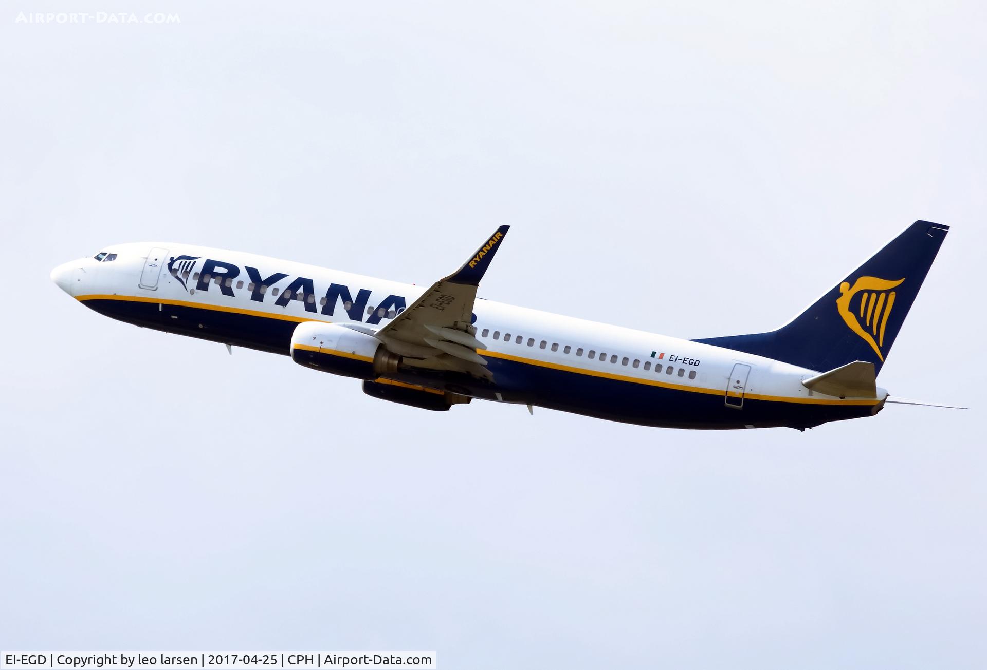 EI-EGD, 2010 Boeing 737-8AS C/N 34981, Copenhagen 25.4.2017