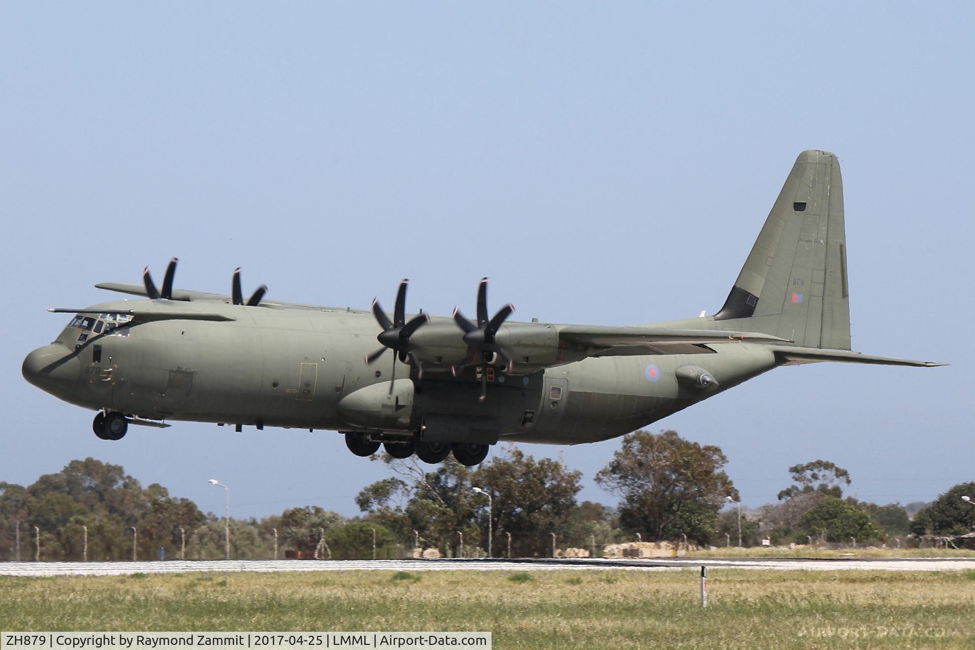 ZH879, 1998 Lockheed Martin C-130J-30 Hercules C.4 C/N 382-5463, Lockheed C-130J Hercules C.4 ZH879 Royal Air Force