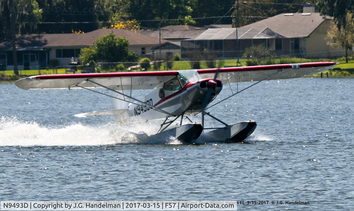 N9493D, 1958 Piper PA-18-150 Super Cub C/N 18-6745, Taxiing to shore.
