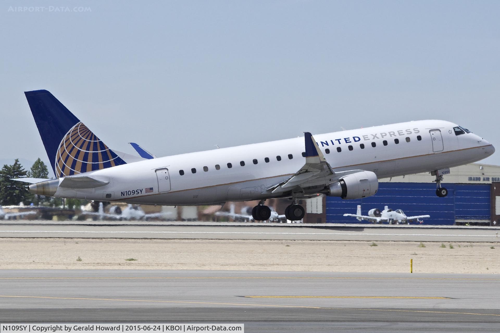 N109SY, 2014 Embraer 175LR (ERJ-170-200LR) C/N 17000402, Departing RWY 28R.